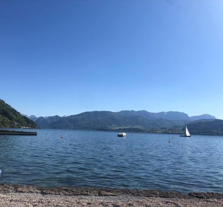 Wohnung See- Und Bergnaehe Gmunden Eksteriør billede